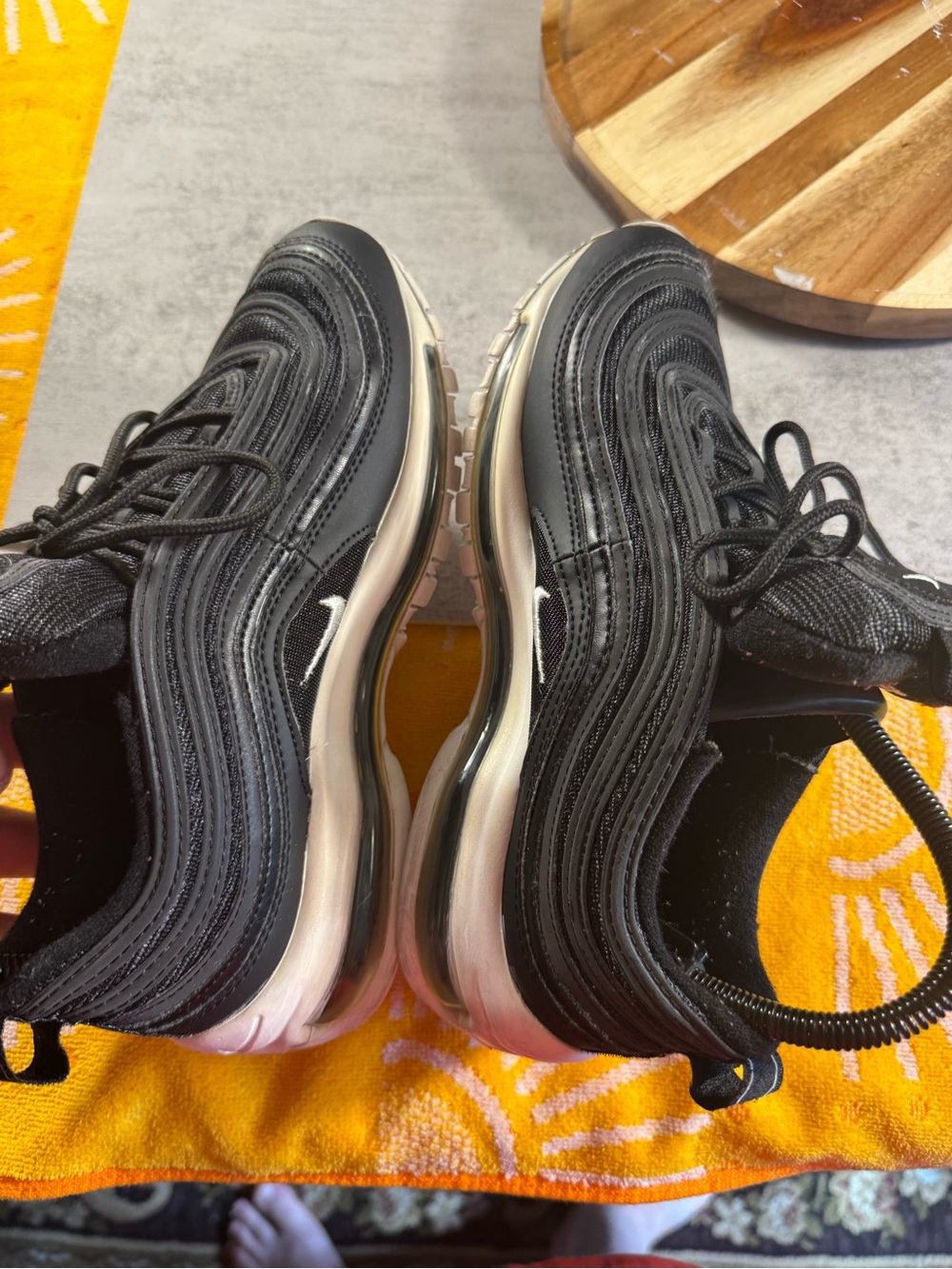 Nike Black and White Air Max 97 Sneakers. 6y/7.5 - Picture 5 of 7
